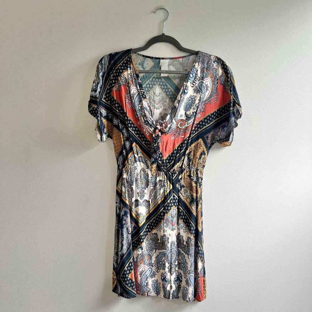 Boho paisley short-sleeve mini dress